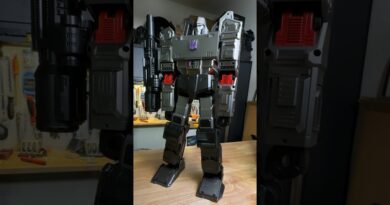 $1200 Transformers Megatron transforms itself! #Toys #Technology