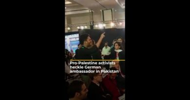 Pakistani activists heckle German ambassador over Gaza | AJ #shorts