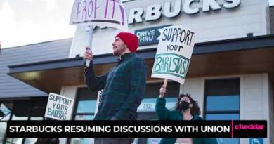 Starbucks Resuming Discussions With Union