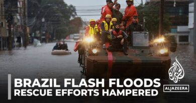 Brazil floods: Rescue efforts hampered by torrential rain