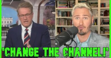 ‘CHANGE THE CHANNEL!’: Furious MSNBC Host SCOLDS His Own Audience | The Kyle Kulinski Show