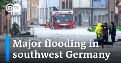 German Chancellor promises help to residents affected by worst flooding in decades | DW News