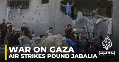 Israeli air strikes bombard Jabalia refugee camp in northern Gaza