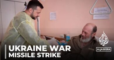 Kharkiv offensive: Zelenskyy visits injured Ukrainian soldiers