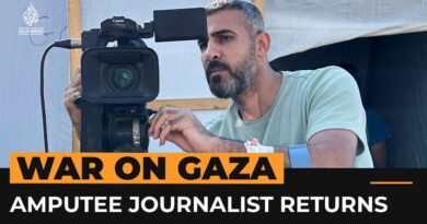 Palestinian journalist returns to work after leg amputation | Al Jazeera Newsfeed