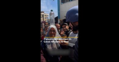 Palestinian woman in Gaza refuses to flee | AJ #shorts