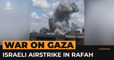 Video shows moment of secondary Israeli airstrike in Rafah | AJ #Shorts