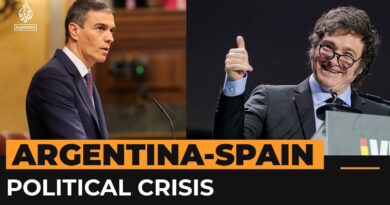 What is the dispute between Spain and Argentina’s leaders?