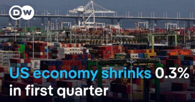 Trump blames Biden after US economy shrinks | DW News