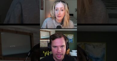 Are flip phones back? #Vergecast