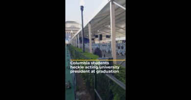Columbia students heckle acting university president at graduation | AJ #shorts