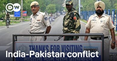 India and Pakistan exchange cross-border fire | DW News