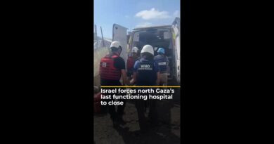 Israel forces north Gaza’s last functioning hospital to close | AJ #shorts