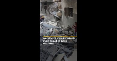 Israeli strike rocks Jabalia even as aid to Gaza resumes | #ajshorts