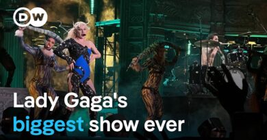 Lady Gaga wows 2 million fans with free concert in Brazil | DW News