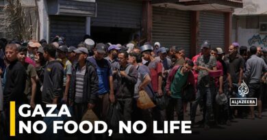 People ‘desperate for one bag of flour’