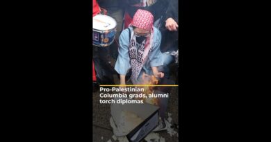 Pro-Palestinian Columbia alumni torch diplomas | #ajshorts