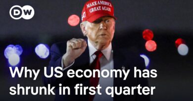 US economy shrinks for first time in three years | DW News