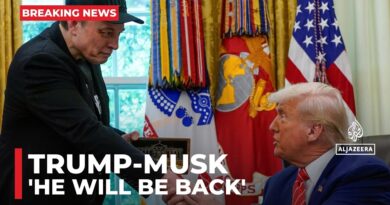 US President Donald Trump and Elon Musk attend a press conference at the White House