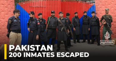 Earthquake sparks escape of 216 inmates from Pakistan prison
