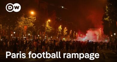 Paris: PSG Champions League celebrations erupt into chaos | DW News