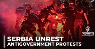 Serbian police arrest dozens in clashes with antigovernment protesters