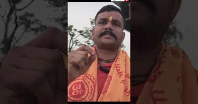 “हमारे तरीक़े से रहो वरना चले जाओ”