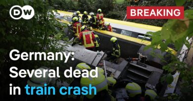 Around 100 people on board the derailed train in Southern Germany | DW News