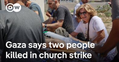 Gaza’s only Catholic Church damaged by Israeli strike, says Gaza’s civil defence agency | DW News
