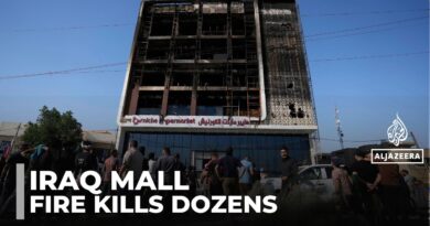 Iraq shopping mall fire: Three days of mourning declared