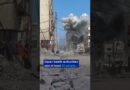 Israeli strike hits Gaza building | DW News