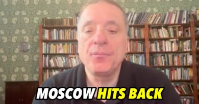 Moscow Hits Back; Ukraine Intel Chief Killed, Strike Rocks Kiev; Trump Told Sanctions Don’t Scare US