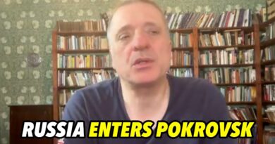Russia Enters Pokrovsk; China Mulls Big Three Trump Putin Xi Summit; Russiagate Disclosures Rock DC