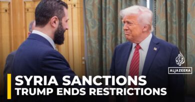 Trump formally orders lifting of Syria sanctions