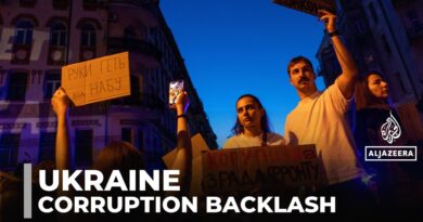 Ukraine’s Zelenskyy faces protests over anti-corruption law