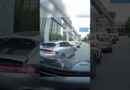Watch this EV rotate in place to clear traffic 1