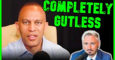Hakeem Jeffries Lack Of Fight Is Despicable | The Kyle Kulinski Show