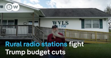 How rural radio stations are fighting Trump’s public media funding cuts | DW News