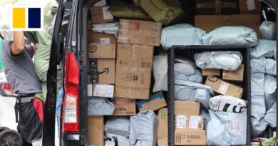 More US parcel suspensions with end of tariff exemption