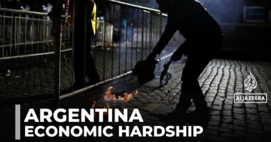 Protest & worship in Argentina: Demonstrations overlap with Catholic feast day