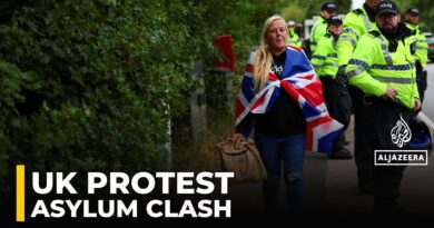 UK asylum policy demonstrations: Anti-immigration & anti-racism protesters face off