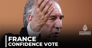 France’s Prime Minister faces crucial confidence vote amid political turmoil