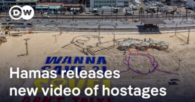 Hamas releases footage of hostages in Gaza City | DW News
