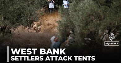 Israeli settlers attack tents: Palestinians assaulted in village of Khallet al-Daba
