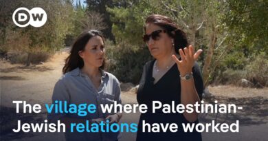 War fractures coexistence in a village of Palestinians and Jews | DW Analysis