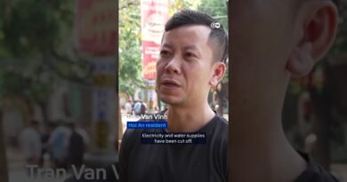 Deadly floods hit central Vietnam | DW News