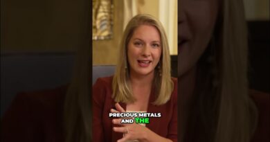 Smart Money Secrets  Precious Metals & Market Crash Insights