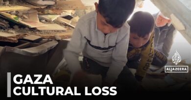 A Gaza Scholar Searches for His Destroyed Library Amid the Rubble
