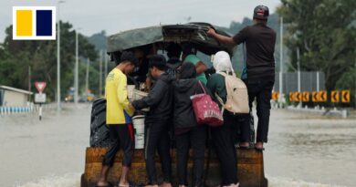 Deadly floods sweep Southeast Asia
