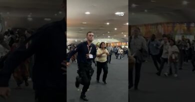 People evacuated after fire breaks out at COP30 venue | DW News